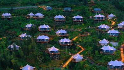 Cloud-Crest Starry Lodges Отели в г. Суйчуань