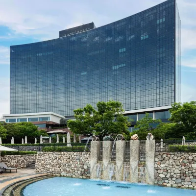 Grand Hyatt Seoul Отели рядом с достопримечательностью «Станция метро Hangangjin»