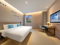 Home Inn - Chongqing University Shapingba Railway Station Branch Hotels in der Nähe von Sanxia-Platz