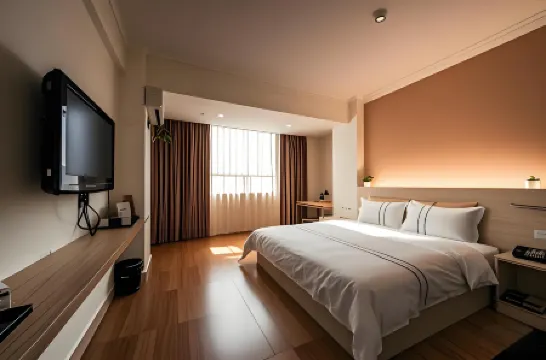 Jiajie Hotel (Haikou Qilou Old Street) Отели рядом с достопримечательностью «Thean Hou Temple»