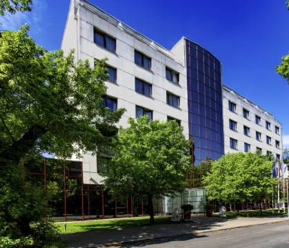 ライオンズ ガーデン ホテル