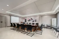 Moke Huanting Hotel (Lens Technology Huanghua Airport) - 3-Star