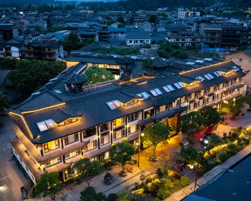 Li Family Courtyard Zen Hotel (Hongya Liujiang Ancient Town Branch) Hotele w: Powiat Hongya