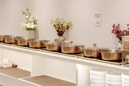 Julaier Hotel (Shantou Mixc High-speed Railway Station) Отели рядом с достопримечательностью «Waisha Old Bridge»