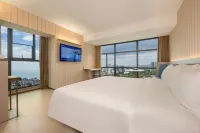 Hanting Hotel (Beihai Old Street Beibu Bay Square Branch) Hotels in Beihai