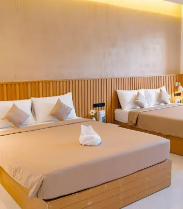 L: เตียงคู่ ไม่มีอ่าง