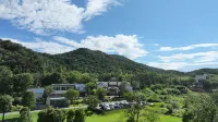 Lujiang Yefushanju Residence Resort Hotel - Mountain view