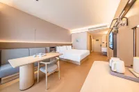 Quanji Guiyang Baiyun District Pedestrian Street Hotel