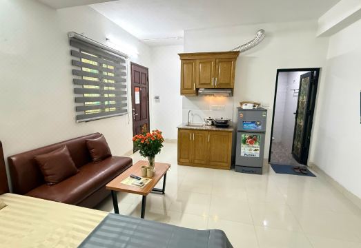 에라 아파트먼트, 캄 티엔