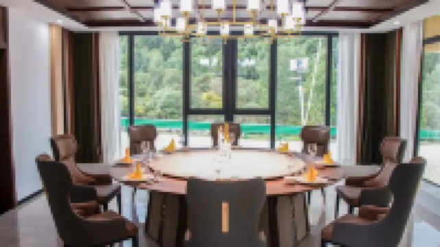 Xining Yunshang Qunjia Jinling Landscape Hotel