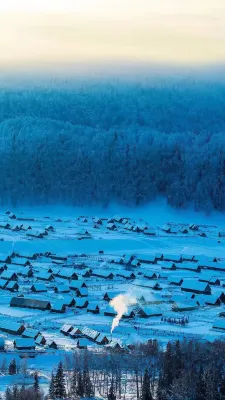 Muye• Vacation Time Snow Mountain View Resort Homestay (Kanas Scenic Area Branch) Hotels near Guanyu Pavilion
