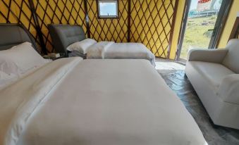 Hezhang Pengke's Home Camping Homestay