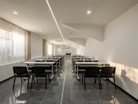 棲城•Le居設計飯店HabitatBlisDesign（紹興魯迅故居銀泰城店） 岐湖附近的飯店