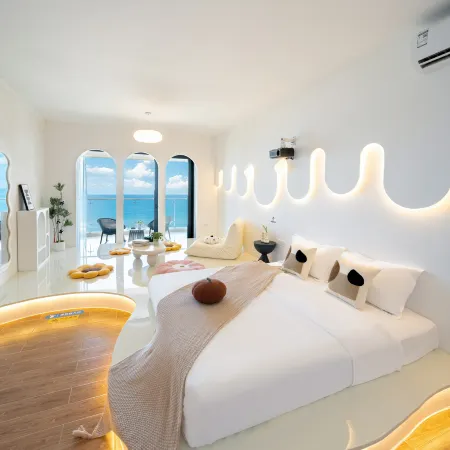 Shuangyue Bay Xiehai Sunrise Seaview Beautiful Homestay (Honghai Bay Phase 3)
