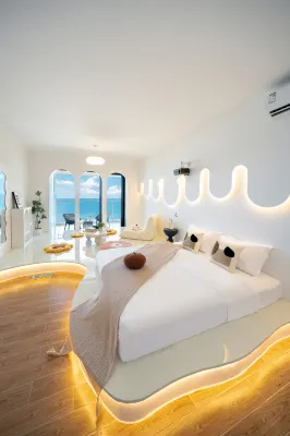 Shuangyue Bay Xiehai Sunrise Seaview Beautiful Homestay (Honghai Bay Phase 3) Hotels near Gaoyangwei Beach One-Stop