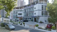 Kaiya Zhixuan Hotel (Suzhou Road Nanyuan Huqiu Wedding Dress City) Hotel berhampiran Taman Ding