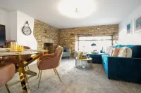 코츠월드 중심가의 역사적인 2베드룸 홀리데이 플랫, 워크인 샤워 있음 - 4성급
