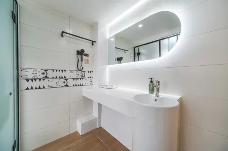 Kashgar Jiangyu Homestay Отели в г. Шула