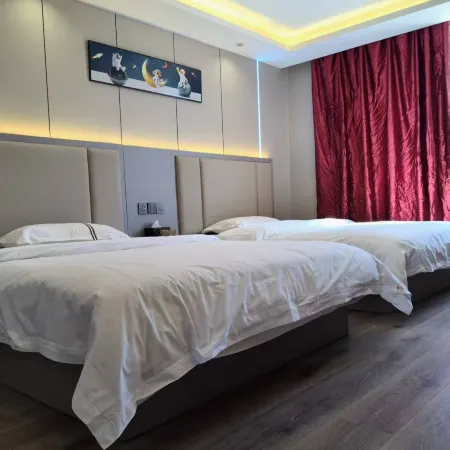 Pu'er Zangfu Holiday Hotel