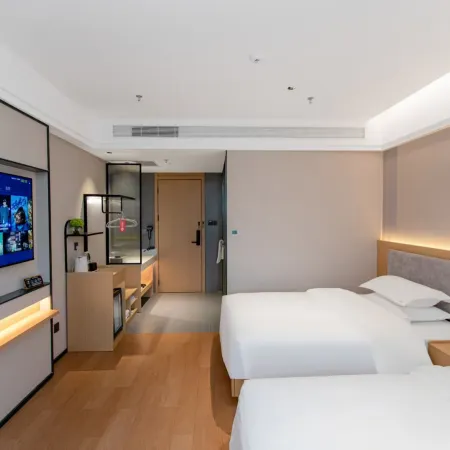 Shuanghe Zhongsheng International Hotel (People's Park Branch)