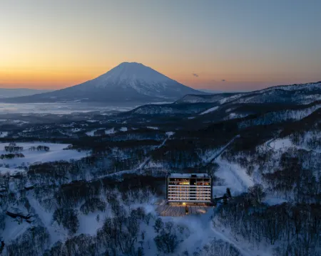 シャレーアイビーワイス 倶知安のホテル