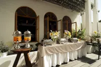 Madeline Paradise Resort - موقف سيارات