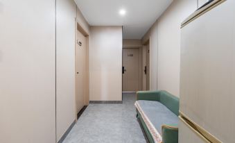 Xiaoxiang Minju (Chongqing Xinqiao Hospital Shop)