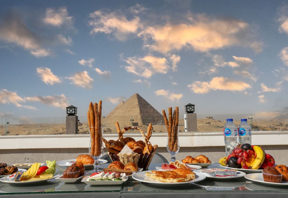 2. 칸 듀이다르 인..