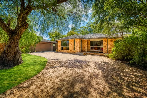 “The Nest” Hotels in Windsor