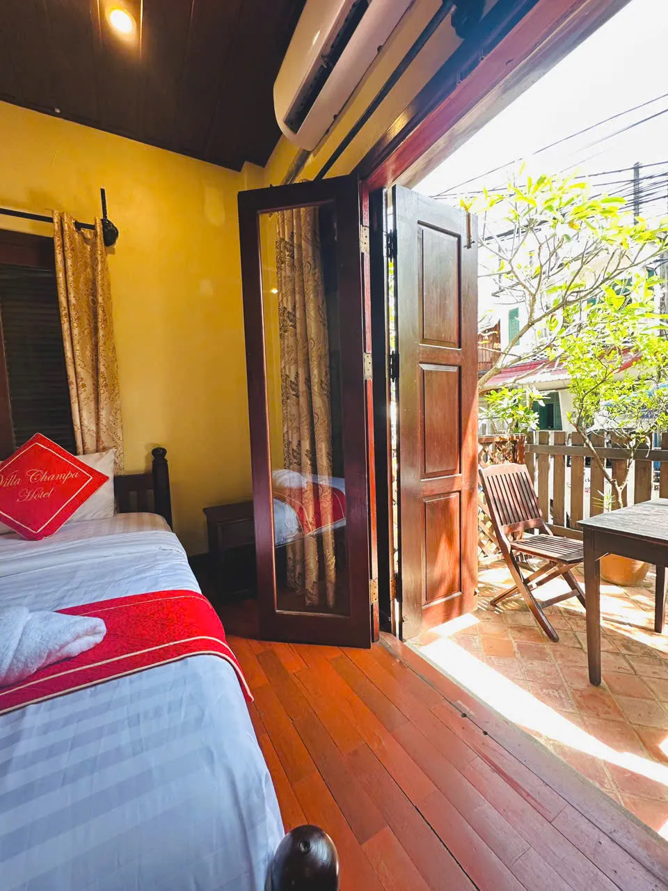 Luang Prabang Champa Villa Kamar Photos