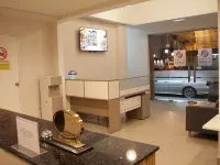 โรงแรมซัมเมอร์ โรงแรมใกล้หอนาฬิกาอัทกินสัน