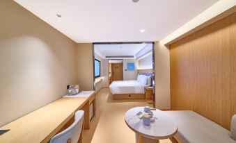 JI Hotel (Zhaoqing Seven Star Crags East Gate Plaza Hengyu City)