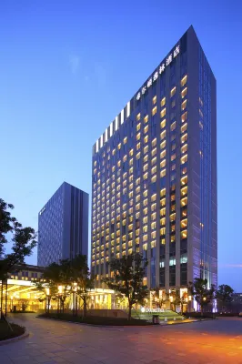 DoubleTree by Hilton Hotel Hangzhou East Hotels near Zhejiang Institute of Water Conservancy and Hydroelectric Power Students Pioneer Park