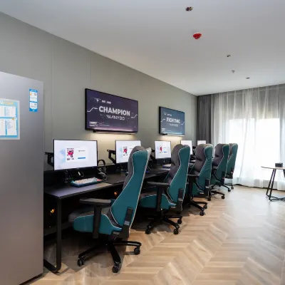Wangyu E-Sports Hotel (Shanghai The Bund Xiaonanmen Metro Station Branch) Hotels near Xiaonanmen Station