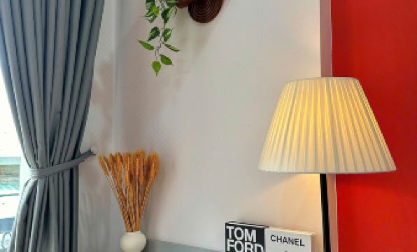 Tahug House - Le Thanh Ton Street