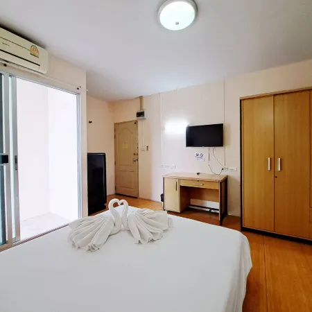Surang Mansion Hotels in Nonthaburi