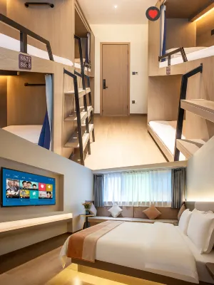 Likeyou Youth Travel Hotel (Spray Pool) فنادق في 