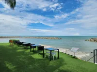 อีโค่ โมเม้น บีชรีอส์รท หาดเจ้าสำราญ โรงแรมในอำเภอ บ้านแหลม