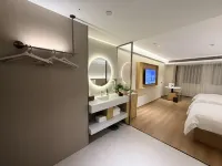 Yuecheng Four Seasons Hotel (Guiyang Huaxi College Town) - ที่มีที่จอดรถ