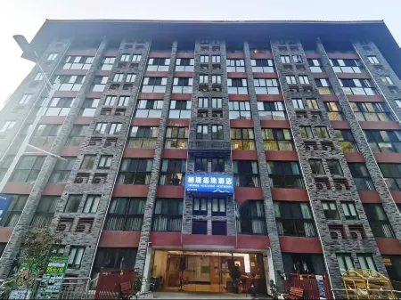 Bama Mijing Fudi Hotel (Changshou Village)