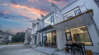 Jiuhua Mountain Xiaoshanqing Homestay (Jiuhua Mountain Tourist Service Center) - เปิดใหม่