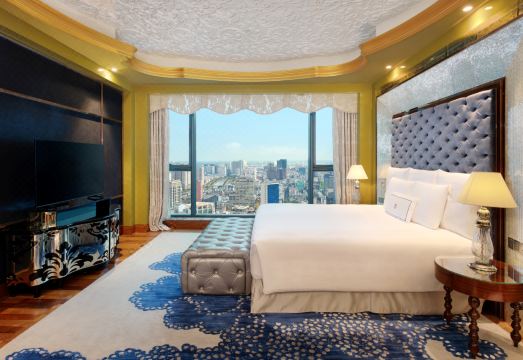 더 레버리 수영장