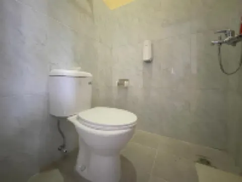 RedDoorz @ Jalan Raya Kuta Lombok Mandalika