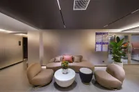 逸程·拾光裡飯店（京山汽車中心客運站聯合廣場店）