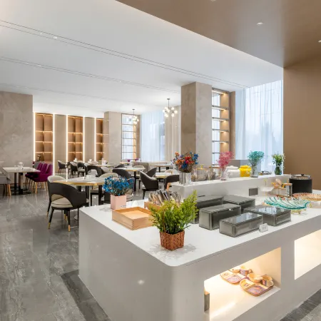 Lifeng Hotel (Haiyang Government Affairs Service Center Haiyang Station Branch)