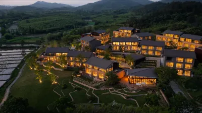 Moganxigu solarfri Resort Hotels in Deqing