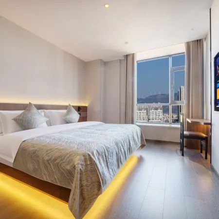 Qujing Deyuan Hotel