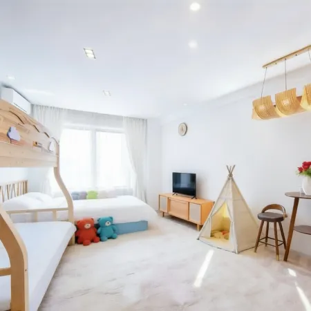 Dalian Yunji Hotel (Jinshitan Resort Area)