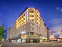 Jujia Hotel (Zhaotong Hejing Plaza) - parking
