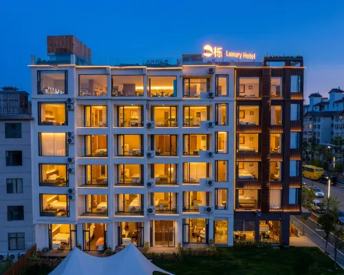 Li · JoyFul · Joycloud Resort | Snow Mountain View Hotel (Lijiang Ancient Town Branch) Hotels in Lijiang